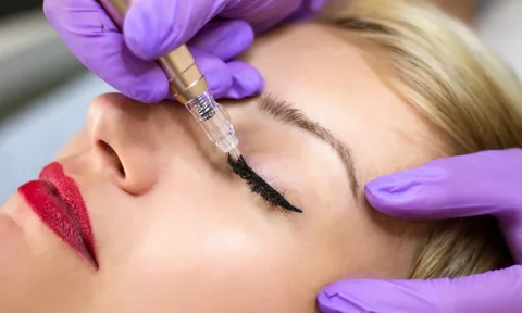 Kalıcı Makyajın Güzelliğe Katkıları ve Uygulama Detayları